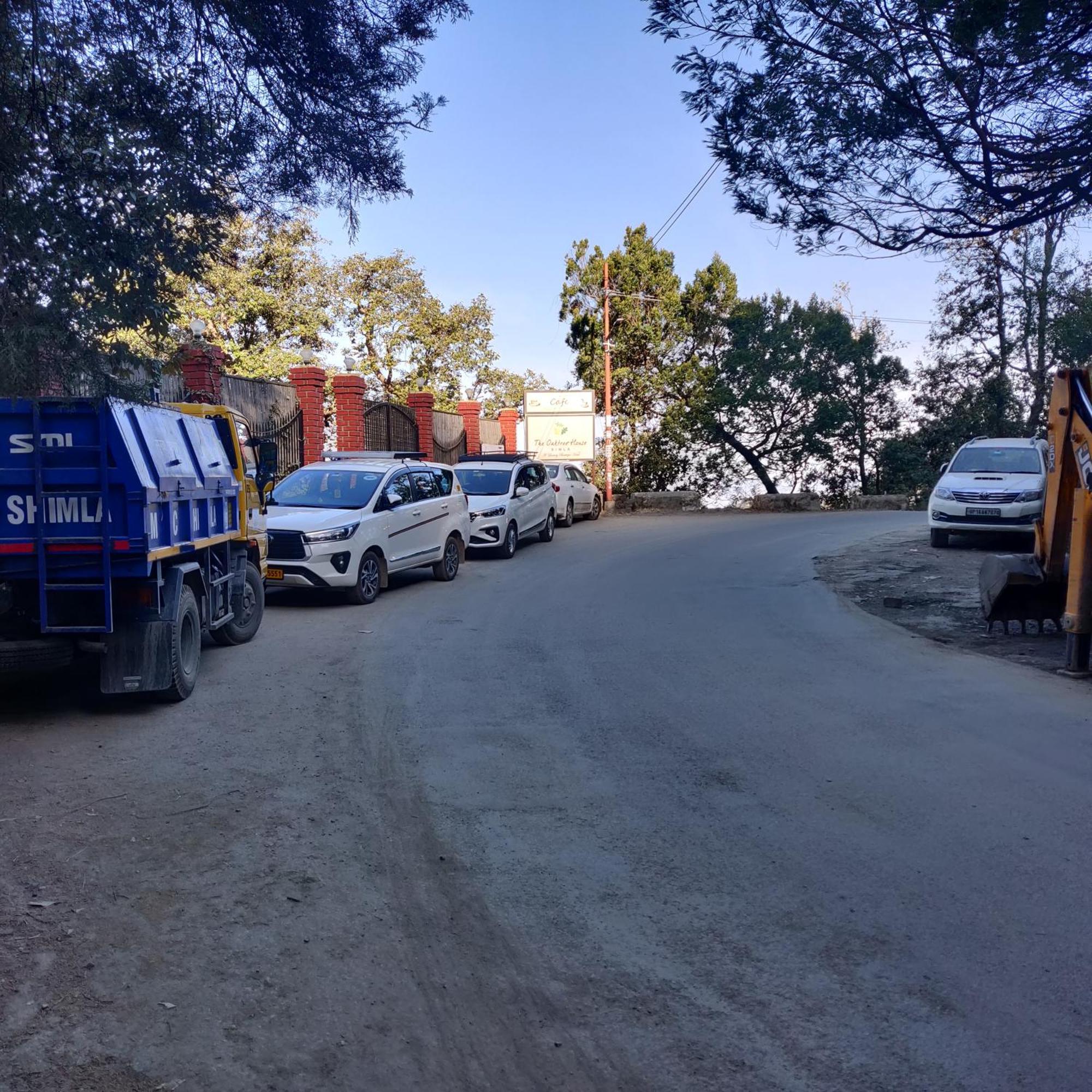 The Oaktree House Hotel Shimla Exterior photo