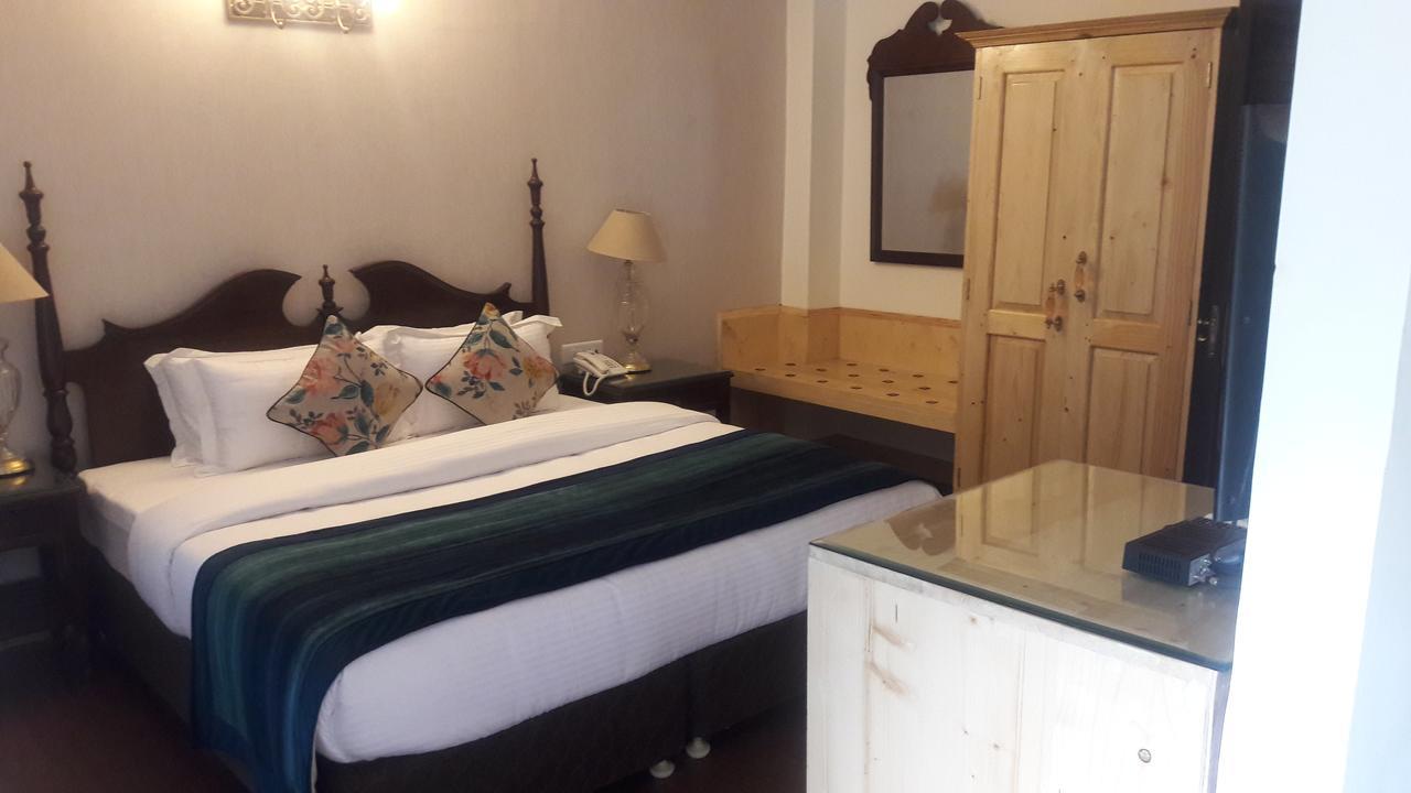 The Oaktree House Hotel Shimla Exterior photo
